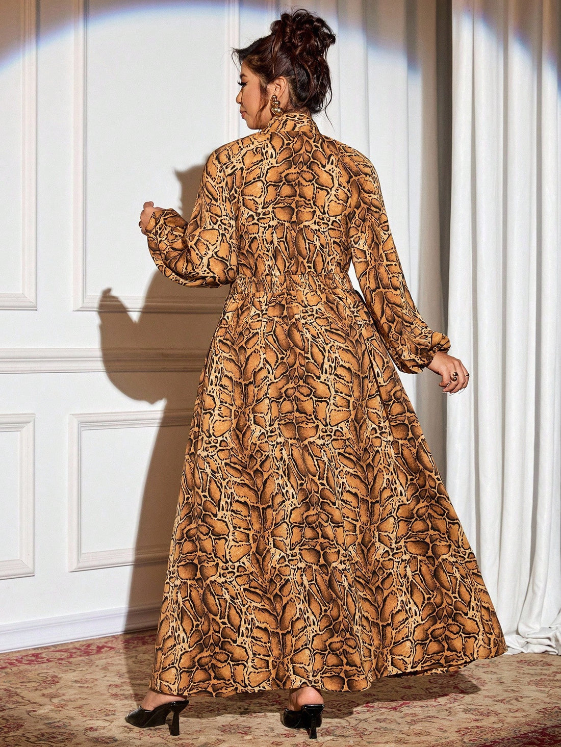 Step into fall with confidence and flair in this Elegant Plus Size Leopard Print Tie-Up Long Sleeve Dress. Featuring a playful tie-up detail and chic leopard spots, it flatters your curves while keeping you cozy in cooler weather. Perfect for brunches, parties, or a stylish day out, this dress adds a wild touch to your seasonal wardrobe. Embrace your bold side with comfort and style all season long!