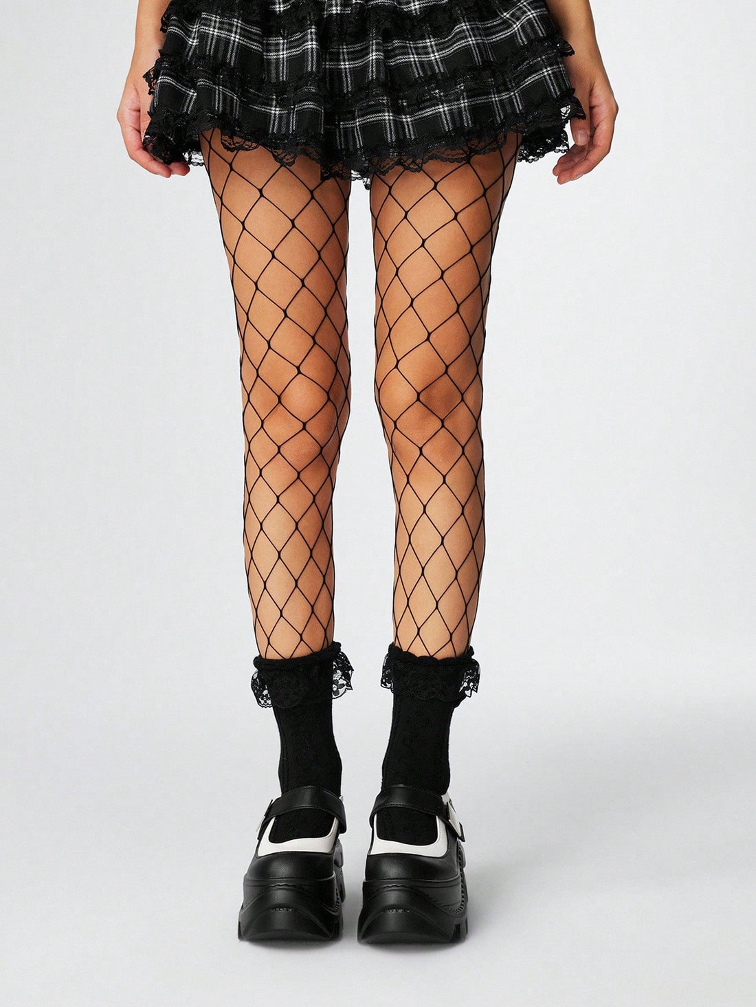 Step into spring with attitude in these Stylish Grunge Punk Mary Jane Shoes. Featuring bold dark goth vibes and a chunky platform, they add an edge to any outfit. Perfect for those who love mixing classic Mary Jane charm with rebellious flair, these shoes promise comfort and standout style all season long. Elevate your look and let your feet do the talking!