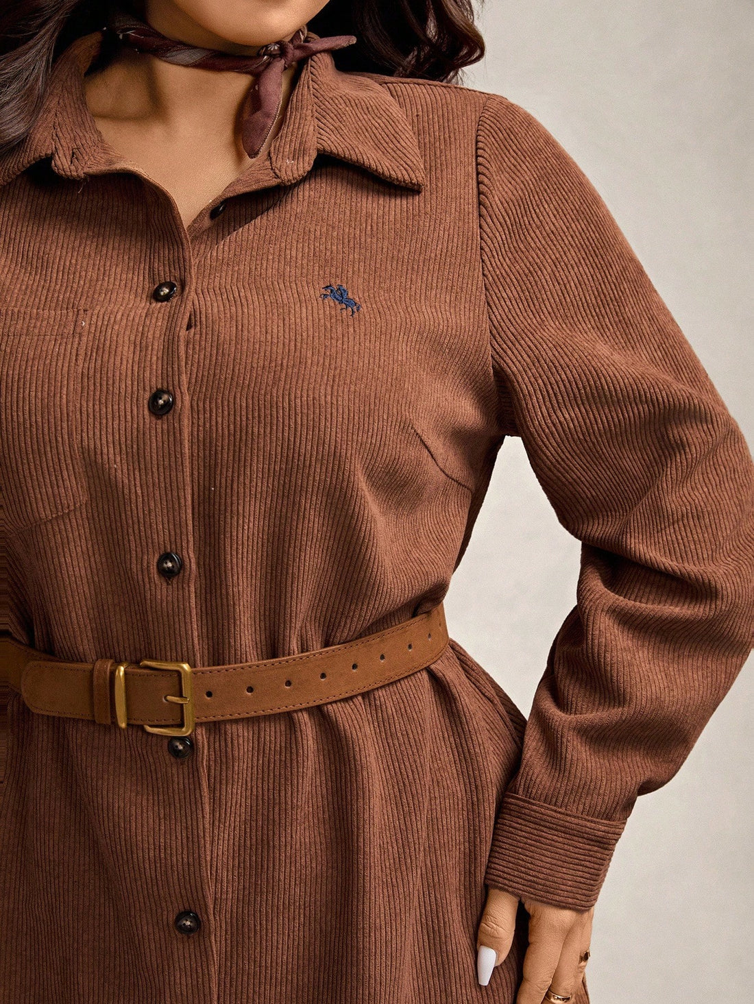 Step into cozy charm with our Vintage Knight Print Plus Size Corduroy Shirt Dress! Made to keep you warm and stylish through autumn and winter, this dress features a whimsical knight print on soft, textured corduroy. Its relaxed fit flatters your curves while adding a dash of playful medieval flair to your wardrobe. Perfect for layering or wearing solo, it’s your go-to for effortless chic on cooler days.