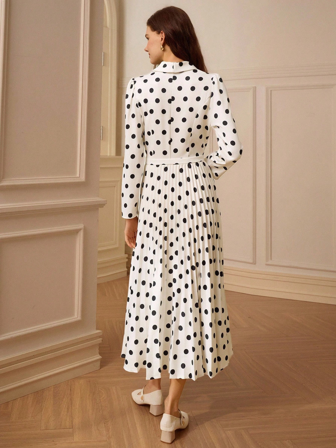 Step out in playful charm with this chic polka dot dress, featuring a flattering mid-length cut and a cinched waist that highlights your silhouette. Perfect for effortless style, it pairs classic patterns with a modern fit to keep you looking fabulous from brunch to evening strolls.