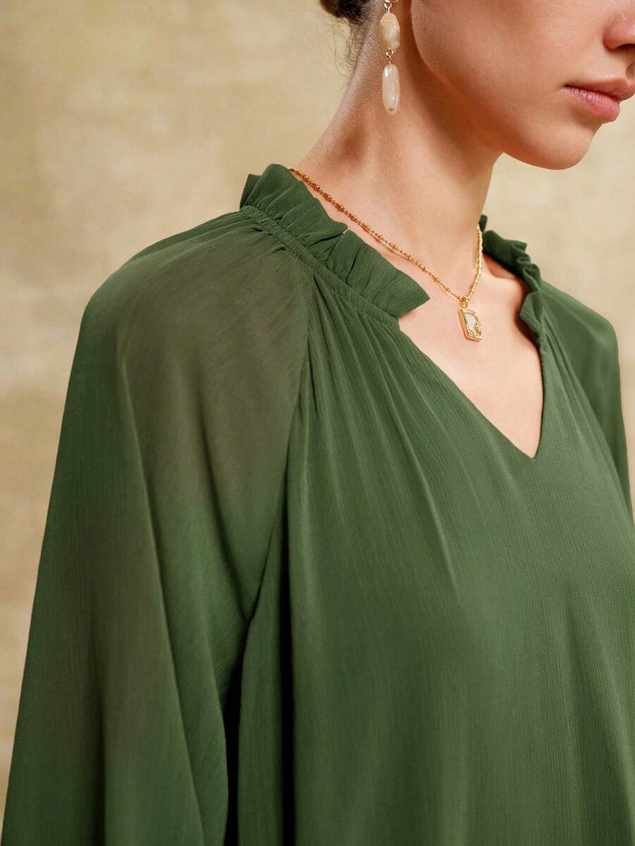 Step into enchantment with this whimsical chiffon maxi dress that captures the essence of French fairy-tale romance. Flowing lantern sleeves add a touch of dreamy elegance, while the lightweight chiffon fabric keeps you cool and comfortable through warm summer days. Whether you're strolling through vacation destinations or enjoying casual outings, this dress transforms any moment into something magical. The graceful silhouette flatters effortlessly, making it your go-to piece for creating those picture-perf