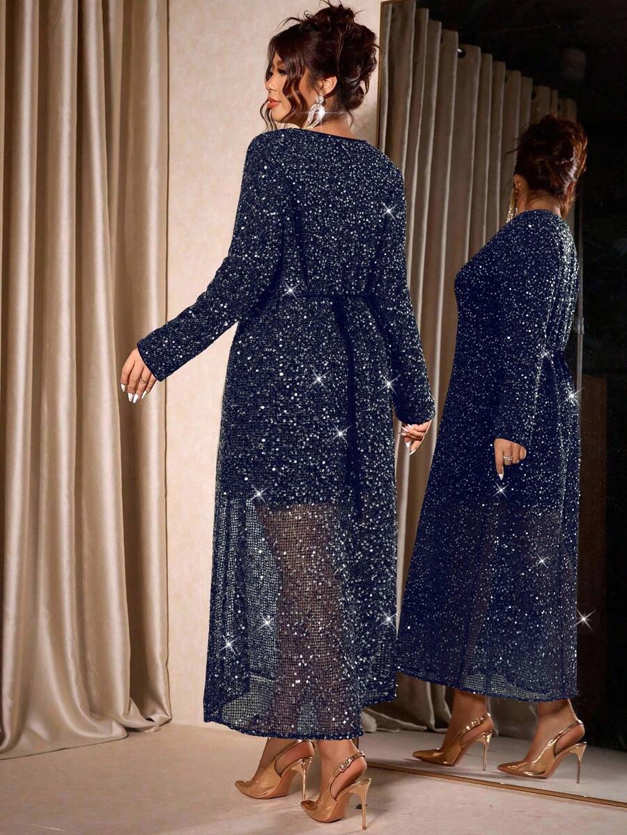 Slip into the spotlight this holiday season with our Plus Size Women's Shiny Long Sleeve Bodycon Party Dress! Crafted from luxurious shiny fabric that catches every light, this figure-hugging silhouette celebrates your curves with confidence and style. The long sleeves add an elegant touch while keeping you cozy at festive gatherings, making it the perfect choice for Christmas parties, New Year's celebrations, or any occasion calling for glamorous flair. Whether you're dancing the night away or mingling wit