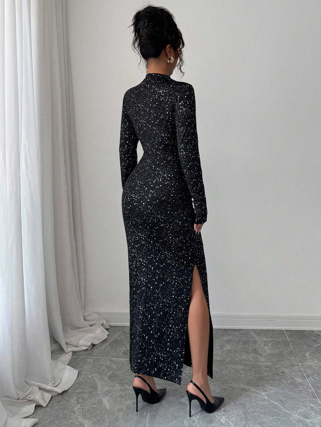 Elevate your wardrobe with this stunning metallic knit maxi dress that effortlessly transitions from party nights to casual days. The luxe shimmer catches the light beautifully, while the flattering slit hem adds just the right amount of movement and flair. Crafted from soft, comfortable knit fabric, it's your go-to piece for spring and autumn when you want to look polished without trying too hard. Dress it up with heels and statement jewelry or keep it cool with sneakers and a denim jacket—this versatile b