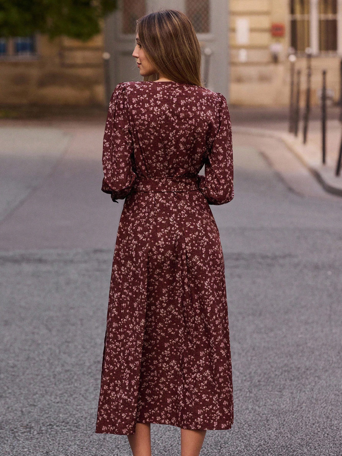 Embrace timeless elegance with this charming vintage-inspired floral midi dress, perfect for transitioning through fall and winter. The romantic print brings a touch of French sophistication to your everyday wardrobe, while the included belt cinches your silhouette for a flattering, polished look. Crafted for comfort and style, this versatile piece pairs beautifully with boots, cardigans, or layered tees. Whether you're sipping coffee at a café or enjoying a casual brunch, this dress captures that effortles