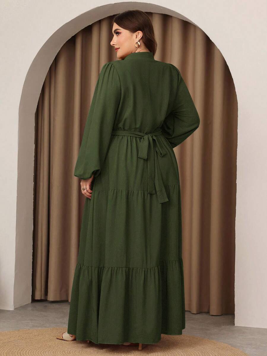 Elevate your everyday style with this fabulous plus-size casual dress that's as fun as it is flattering! The signature cake skirt adds delightful volume and movement, creating a playful silhouette that celebrates your curves. Crafted for all-day comfort, this dress pairs effortlessly with sneakers for casual outings or dresses up with accessories for a night out. Whether you're running errands or meeting friends, you'll feel confident and chic in this versatile wardrobe essential. A must-have piece that pro