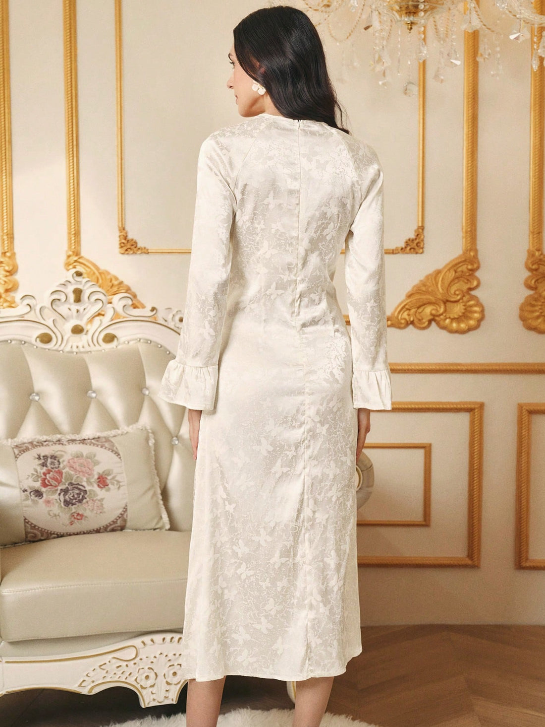 Elevate your celebration style with this stunning fitted dress featuring eye-catching 3D floral embellishments that demand attention. Perfect for Halloween parties, Thanksgiving gatherings, or winter festivities, this elegant piece combines sophisticated tailoring with playful dimensional details. The flattering silhouette hugs your curves beautifully while the intricate florals add a touch of whimsy and charm. Whether you're trick-or-treating in style or dancing through the holiday season, this dress trans