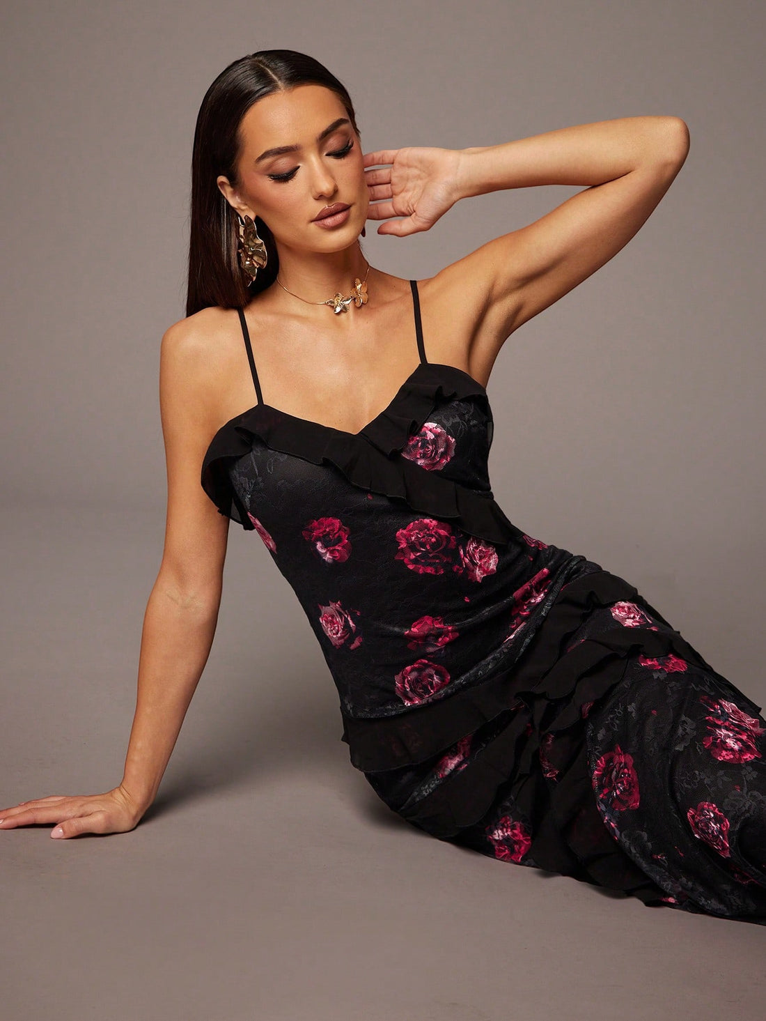 Step into charm with this Elegant Floral Maxi Dress, featuring delicate stretch lace and flirty ruffles that dance with every move. Perfect for romantic dates, festive parties, or cozy winter celebrations, this dress brings a playful yet graceful vibe to your wardrobe. Feel confident and captivating wherever you go!