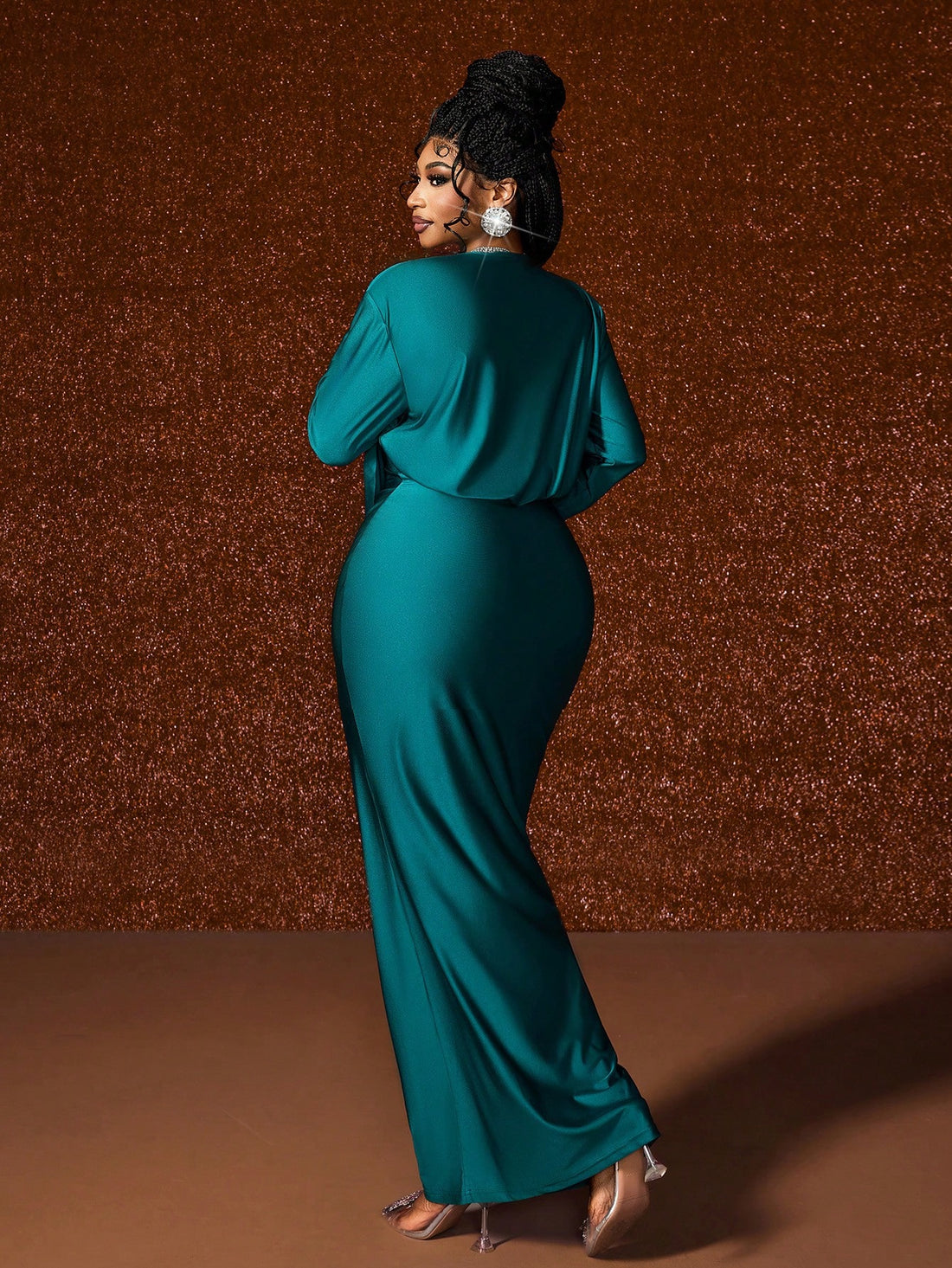 Make a statement in this stunning plus-size dress that's equal parts sophisticated and show-stopping! The daring plunging neckline and flattering ruched detailing create an hourglass silhouette that celebrates your curves. Long sleeves add an elegant touch while keeping things classy, making it the ultimate go-to for parties, date nights, or any occasion where you want to turn heads. Slip into confidence and let your inner glamour shine through!
