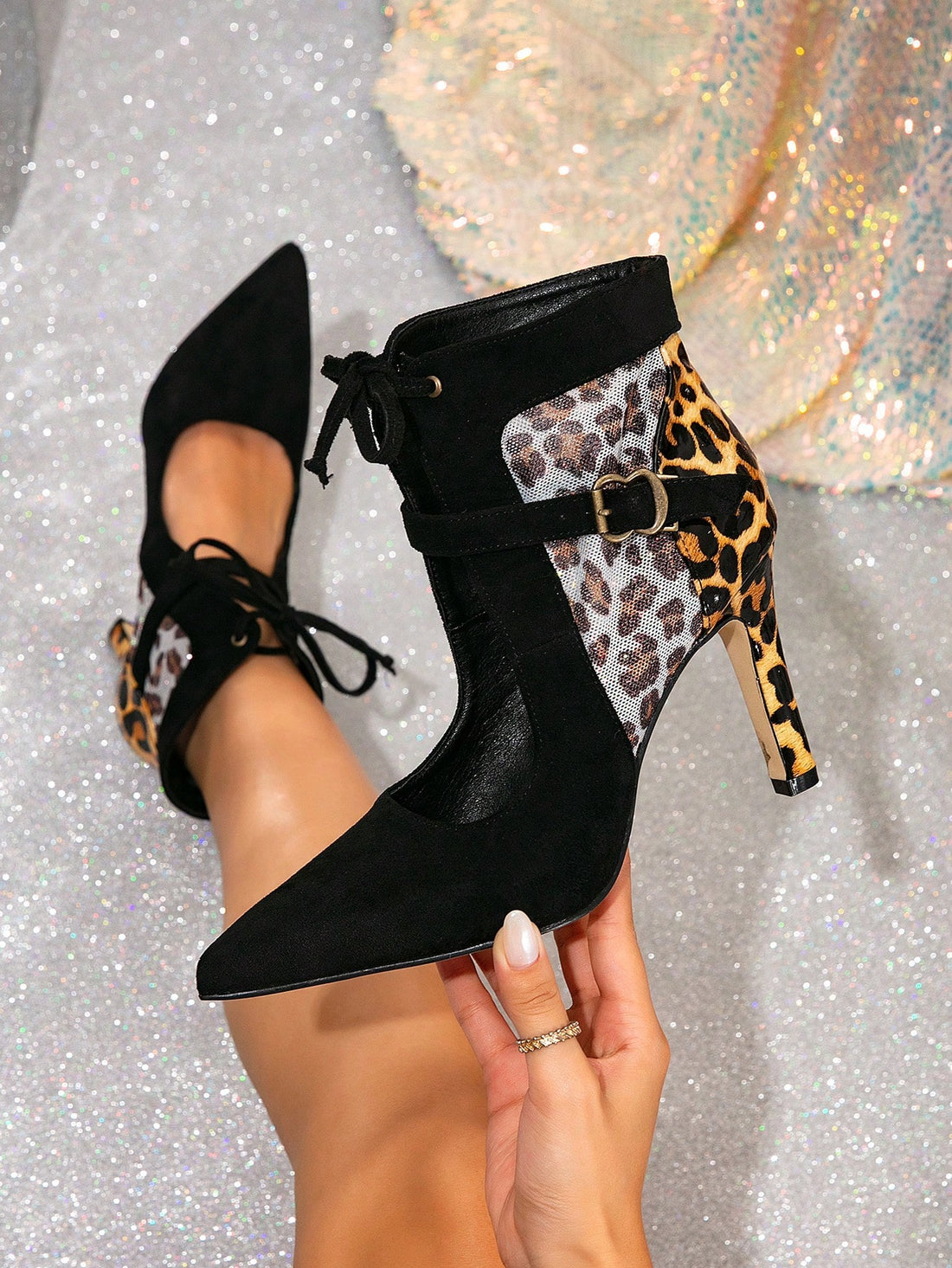 Step out in style with these playful leopard print pointed toe high heel boots, perfect for sprucing up your spring and autumn looks. Their chic design adds a wild twist to any outfit, while the comfortable heel lets you strut all day without a hitch. Whether paired with jeans or dresses, these boots bring a fun, fierce vibe to your wardrobe.