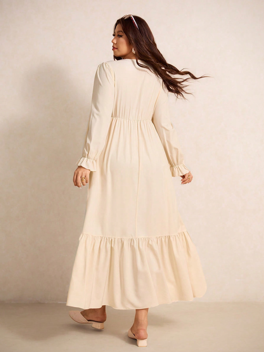 Embrace effortless style with this vibrant plus-size smocked dress, designed for those who love comfort without compromising on flair. The relaxed smocking detail adds texture and visual interest, while the long sleeves make it perfect for breezy spring days or crisp autumn afternoons. Whether you're running errands or meeting friends for coffee, this casual piece transitions seamlessly from day to night. The playful color palette brings instant personality to your wardrobe, and the generous fit celebrates 