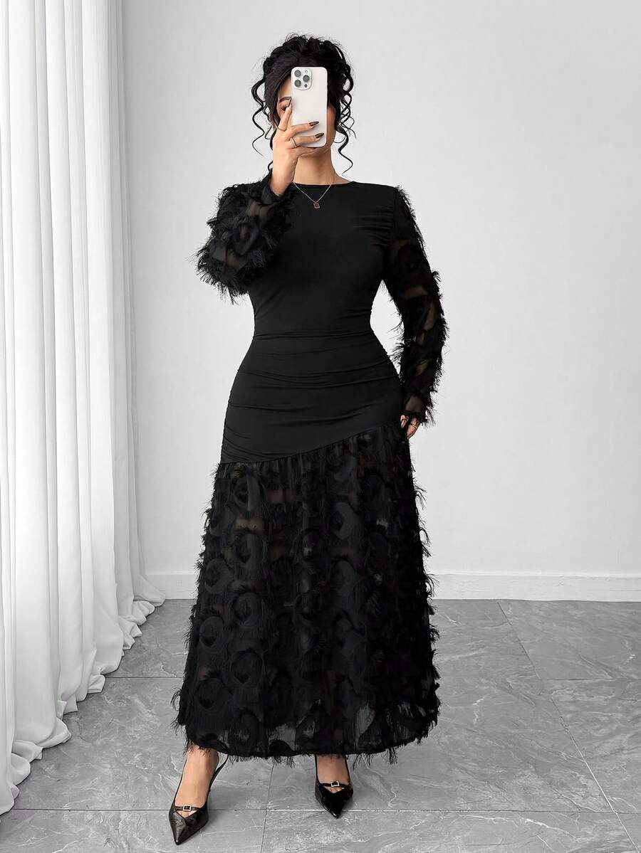 Elevate your seasonal wardrobe with this stunning plus-size dress that's all about making a statement! The intricate 3D floral embroidery adds gorgeous texture and dimension, transforming a simple silhouette into something truly special. Perfect for autumn and winter gatherings, this elegant piece flatters your curves while keeping you cozy and comfortable. Whether you're heading to a holiday party or a casual dinner date, this dress brings that "wow factor" without trying too hard. Dress it up with heels o