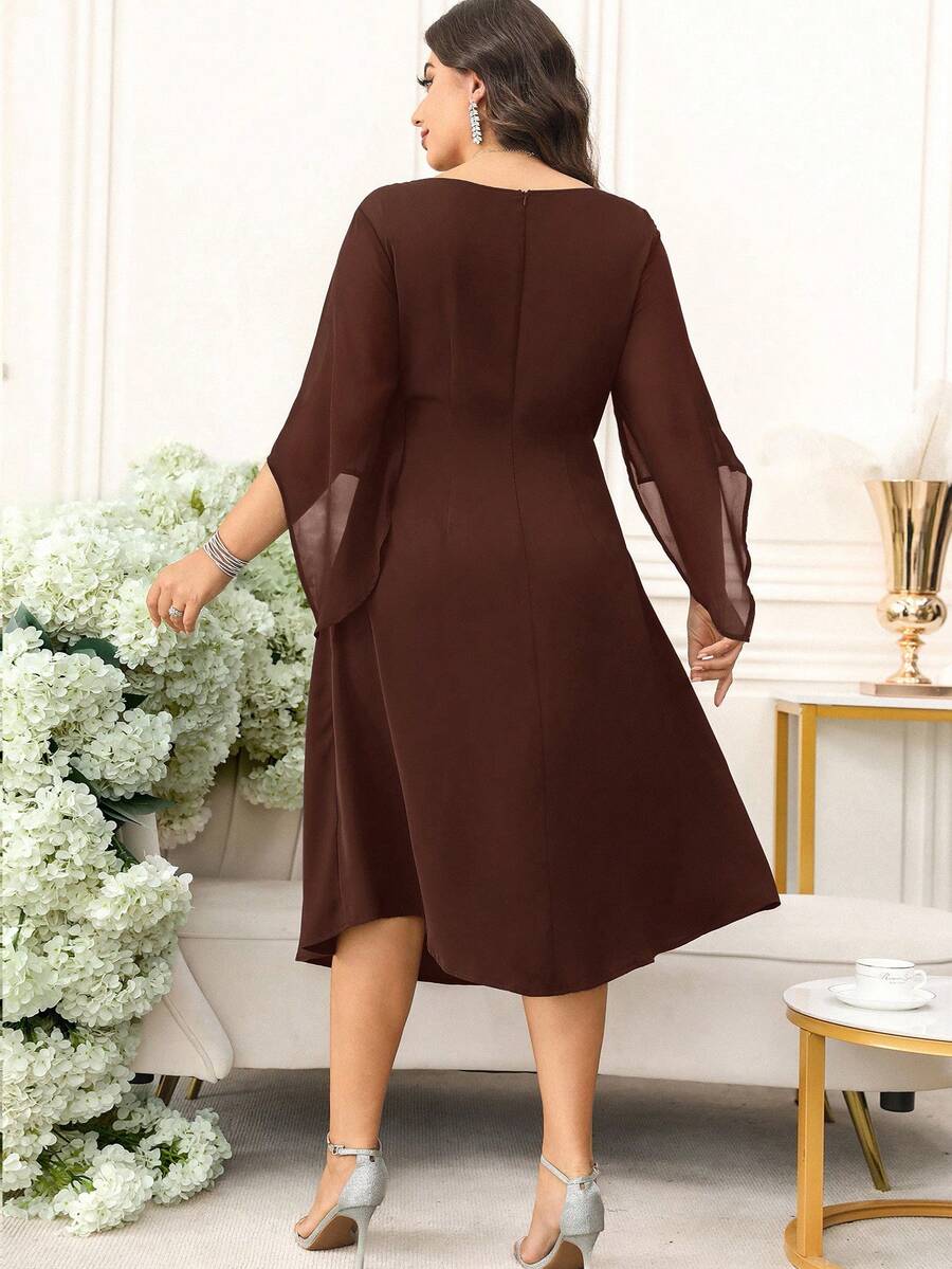 Elevate your evening wardrobe with this stunning plus-size midi dress, designed for sophisticated celebrations. Featuring a classic black glitter mesh with a flattering round neckline and elegant flare sleeves, this dress combines timeless style with modern flair. The high-waisted silhouette and pleated details create a refined A-line shape that flatters all figures. Perfect for weddings, formal events, and autumn-winter gatherings, this semi-sheer woven polyester piece offers understated glamour. The three