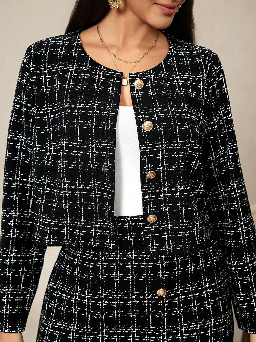 Elevate your wardrobe with this sophisticated houndstooth 2-piece set, featuring a cropped jacket and mini skirt in timeless black. The button-front jacket boasts a classic round neckline and long sleeves, while the knitted skirt offers a flattering regular fit with medium stretch for all-day comfort. Crafted from a durable polyester-elastane blend, this versatile ensemble transitions seamlessly from office meetings to special occasions. Perfect for plus-size styling that combines elegance with contemporary
