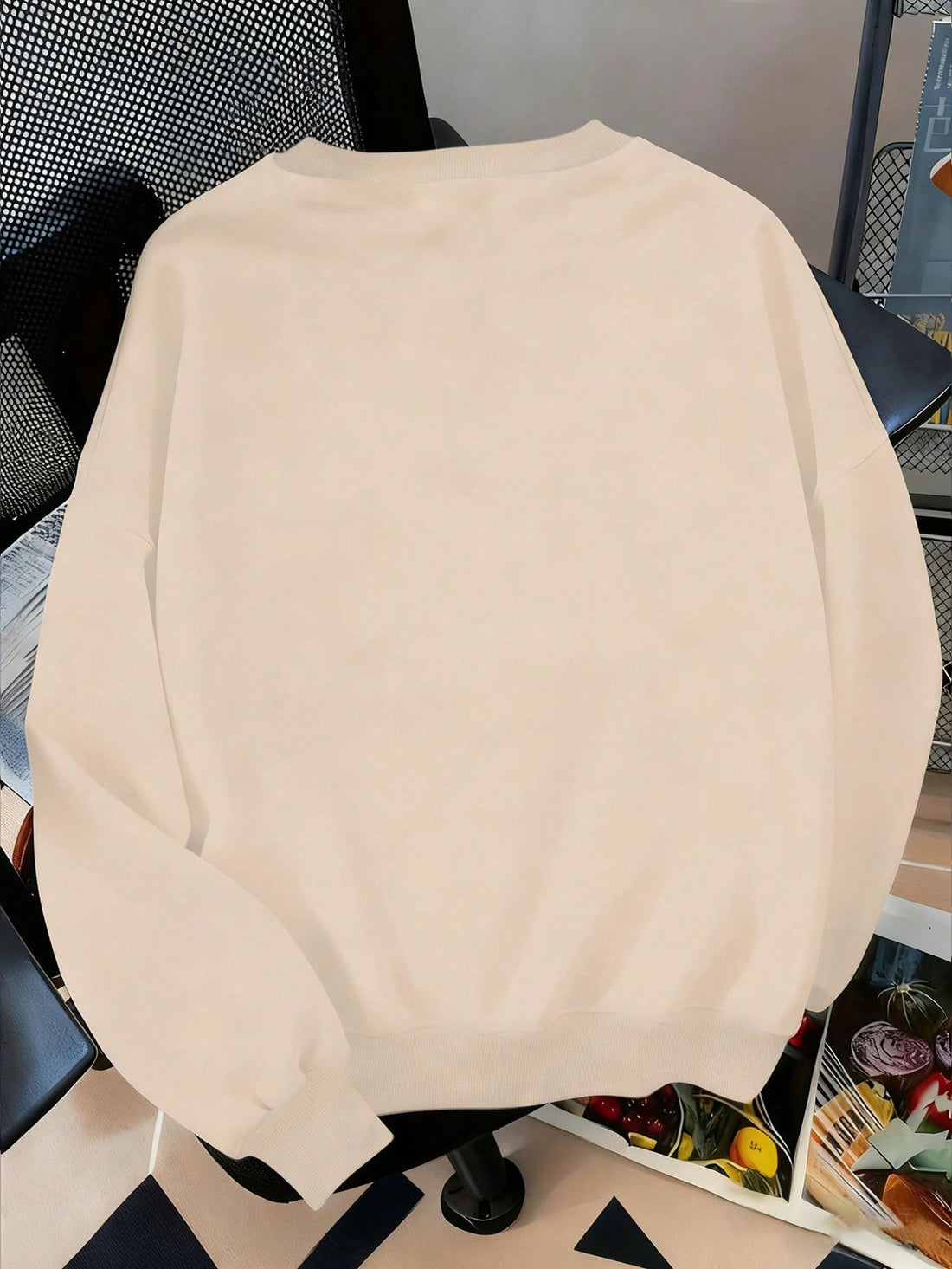 Rock that effortless vibe with this dropped shoulder sweatshirt featuring a bold English print that speaks volumes. The relaxed crew neck and oversized silhouette deliver maximum comfort without sacrificing style—perfect for lazy days, coffee runs, or whenever you want to look put-together while feeling cozy. Layer it, dress it down, or make it your go-to piece for that cool, casual aesthetic that never goes out of style.