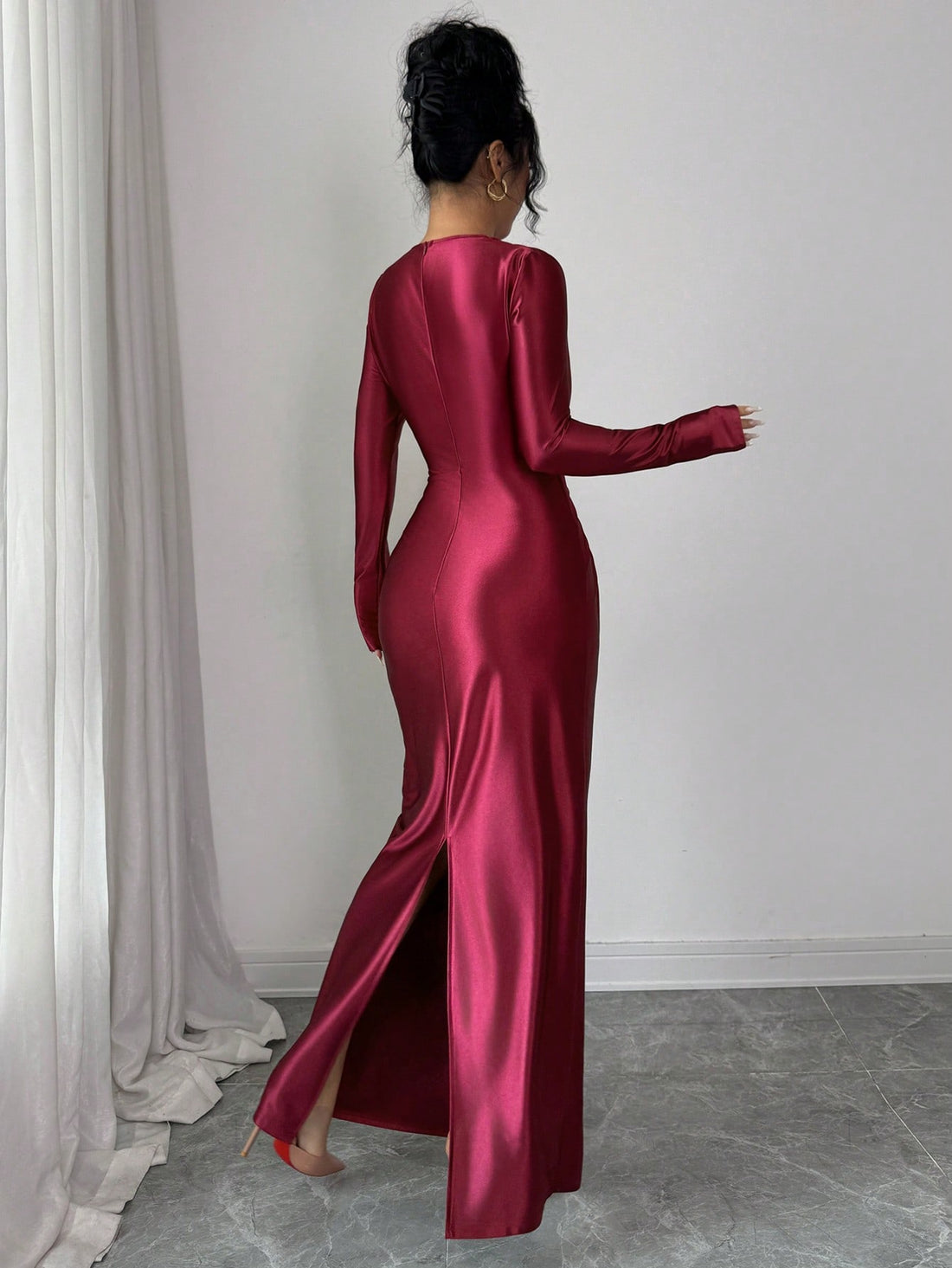 Elevate your autumn wardrobe with this stunning maxi dress that effortlessly blends sophistication with modern flair. Featuring an eye-catching twist design at the bodice and a gracefully pleated hem, this piece transitions seamlessly from daytime gatherings to evening celebrations. The flowing silhouette flatters every figure while the thoughtful construction ensures all-day comfort. Perfect for weddings, cocktail parties, or any occasion calling for polished elegance. Slip into timeless style that makes a