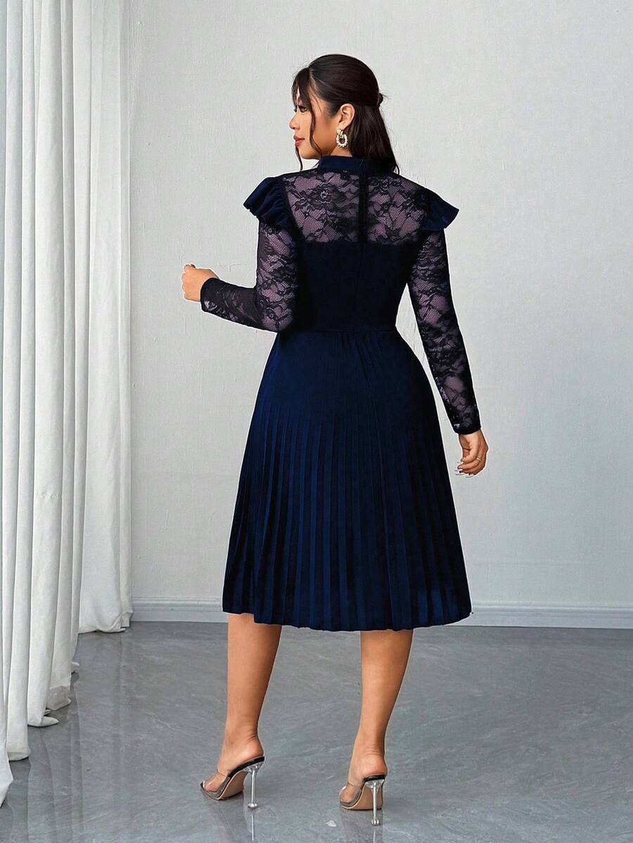 Elevate your wardrobe with this stunning plus-size dress that effortlessly transitions from brunch to evening soirées. Featuring delicate lace patchwork details that add texture and visual interest, this versatile piece flatters curves while maintaining an air of sophistication. Perfect for spring and autumn seasons, the thoughtful design combines comfort with elegance, making it your go-to choice for any occasion. Whether you're dressing up for a special event or keeping it casual for everyday wear, this d