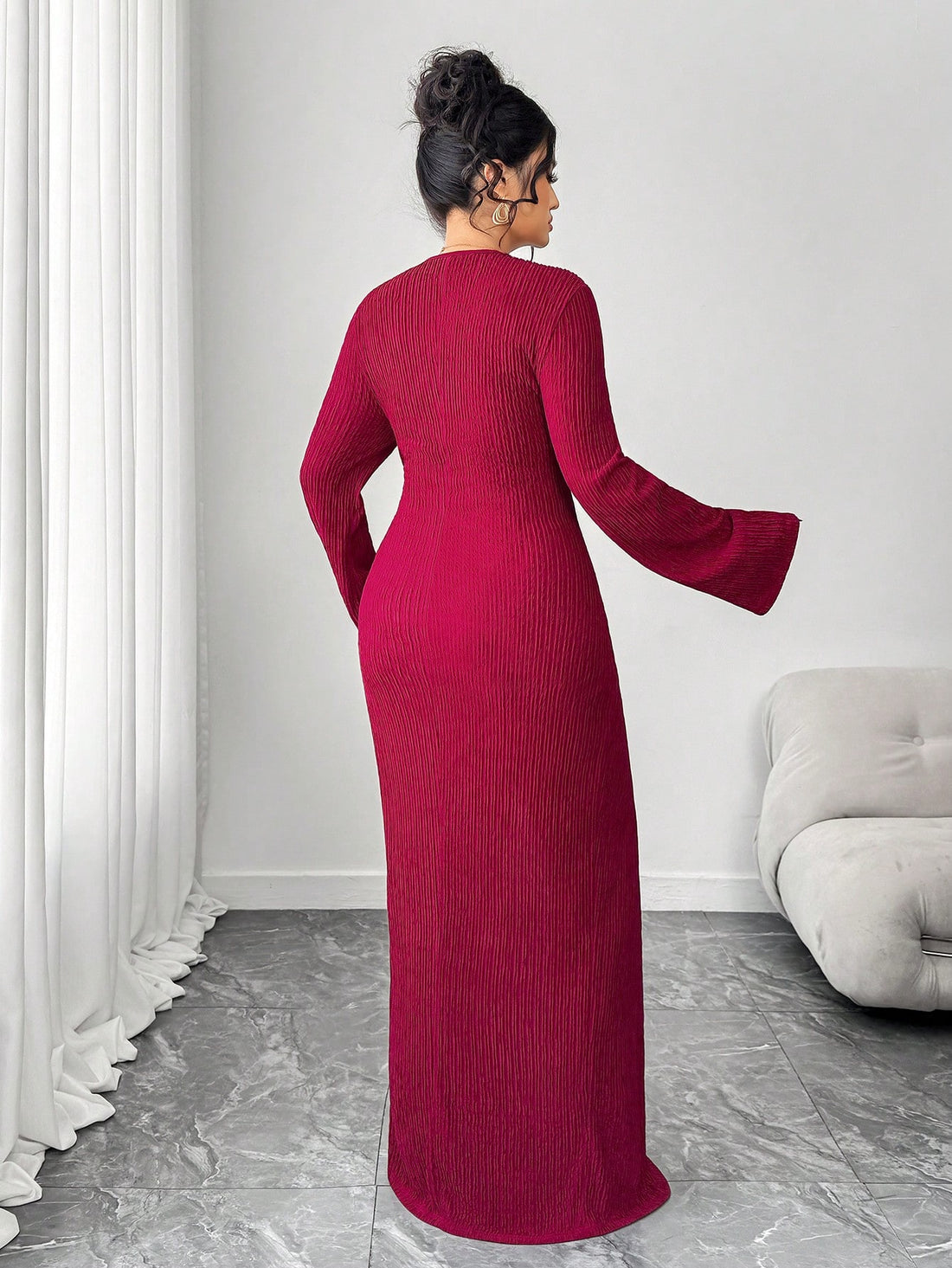 Make a statement at your next special event in this stunning plus-size party dress! Featuring eye-catching metallic floral details and luxurious textured fabric, this long-sleeve design brings elegance with a touch of sparkle. The flattering silhouette celebrates your curves while the rich, sophisticated patterns add personality to any occasion. Perfect for cocktail parties, weddings, or nights out—you'll feel confident and fabulous from the moment you slip it on. Dress up with heels and jewelry, or keep it