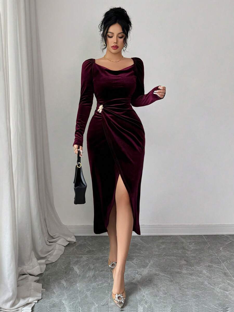 Experience the breathtaking fusion of heritage luxury and sharp, modern architectural tailoring. This stunning velvet wrap ensemble is meticulously designed for the woman who values a high-fashion, "quiet luxury" approach to seasonal dressing—the ultimate centerpiece for prestigious winter retreats, exclusive holiday soirées, and high-authority evening outings.