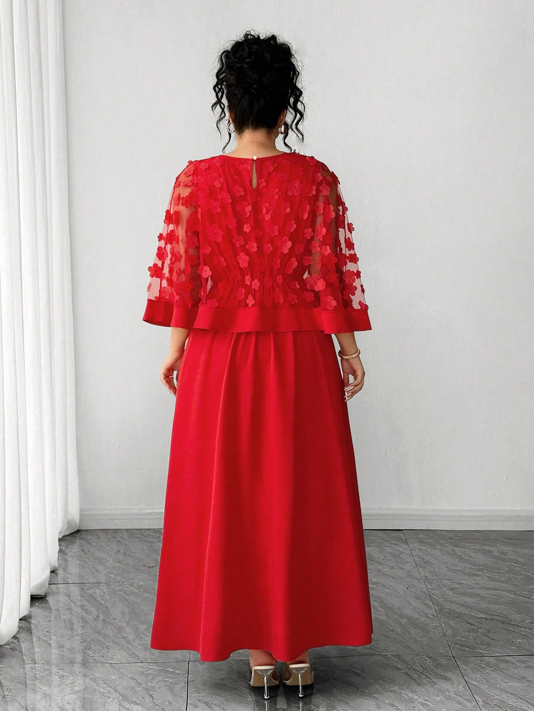 Elevate your special moments in this stunning autumn dress that effortlessly transitions from weddings to birthday celebrations and beyond. Crafted with elegance in mind, this piece features a sophisticated silhouette that flatters every figure while maintaining that perfect balance of grace and charm. The rich, seasonal tones complement the cooler months beautifully, making it your go-to choice for any occasion that calls for a touch of glamour. Slip into confidence and let this dress do the talking at you