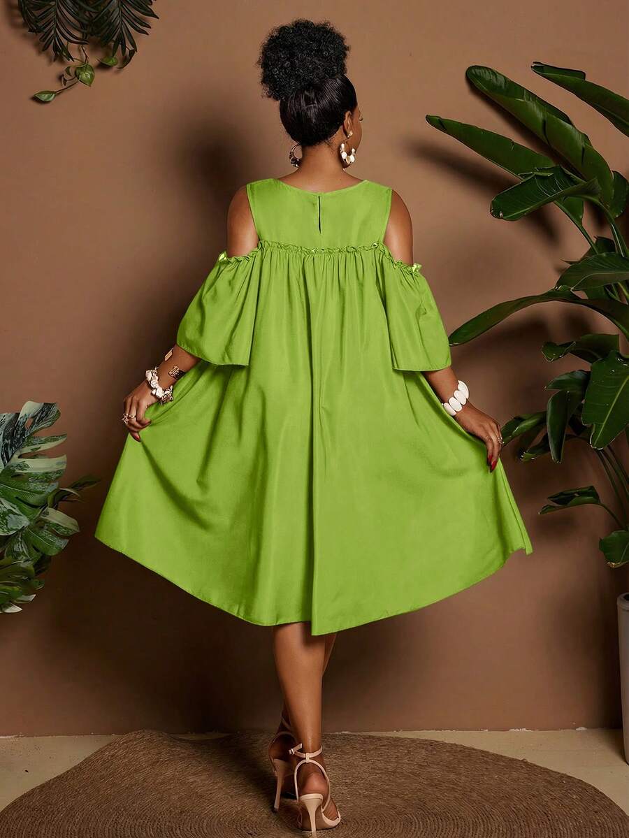 Image 8 - hem detail of Plus Size Casual Off-Shoulder Mini Dress with Cute Cartoon Flower Print for Summer Holidays