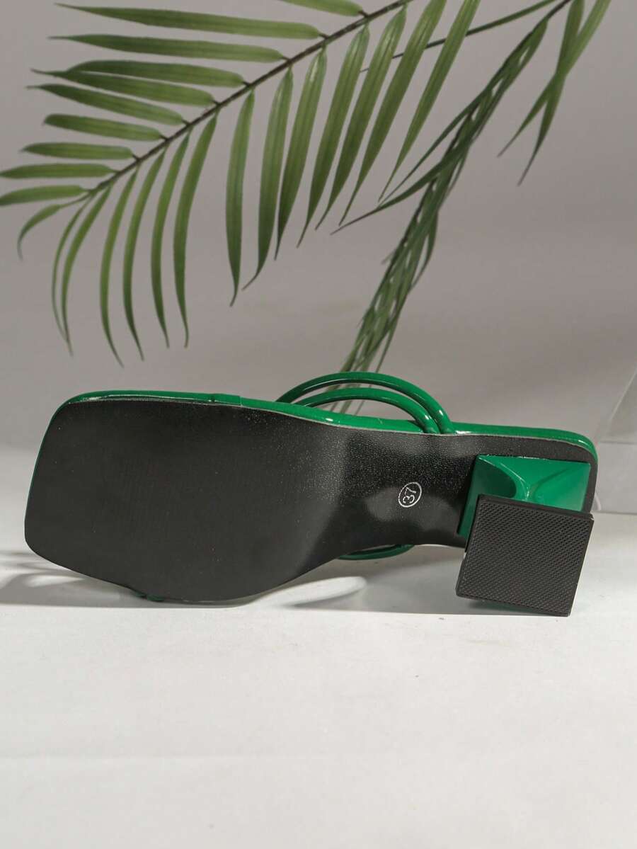 //img.ltwebstatic.com/v4/j/spmp/2025/12/28/c0/1766927385d0e96e4663b816b3010385d51d228ff5_thumbnail_900x.webp