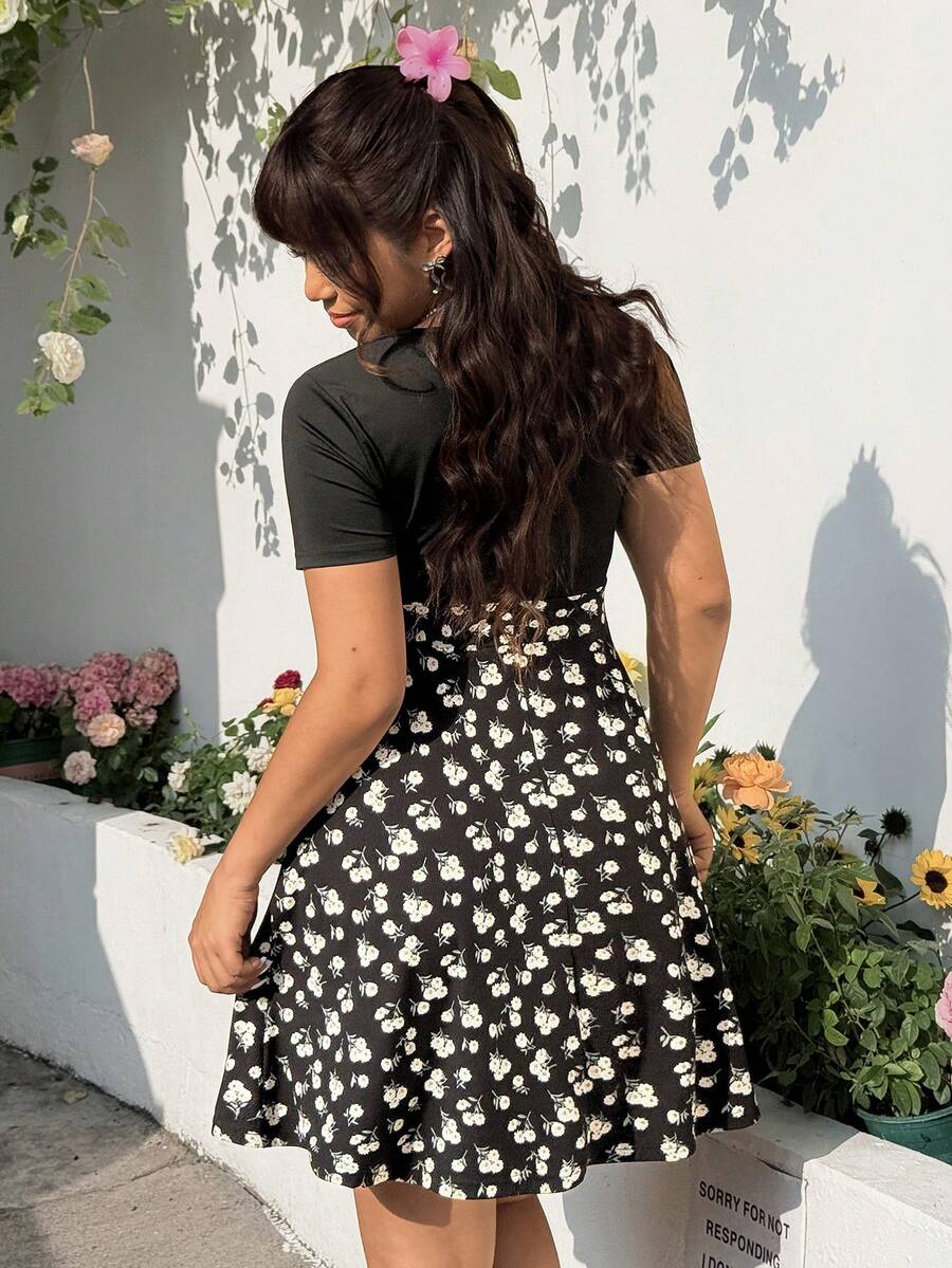 Plus size surplice V neck fit and flare summer dress variant image 14