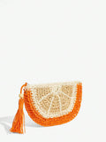 Side detail of summer straw handbag with zipper closure