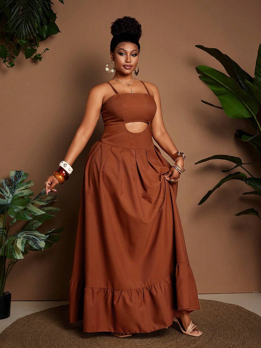 Experience the breathtaking fusion of high-glamour resort heritage and sharp, modern architectural tailoring. This stunning backless ensemble is meticulously designed for the woman who values a high-fashion, "quiet luxury" approach to seasonal dressing—the ultimate centerpiece for prestigious beach club events, exclusive summer soirées, and high-authority vacation retreats.