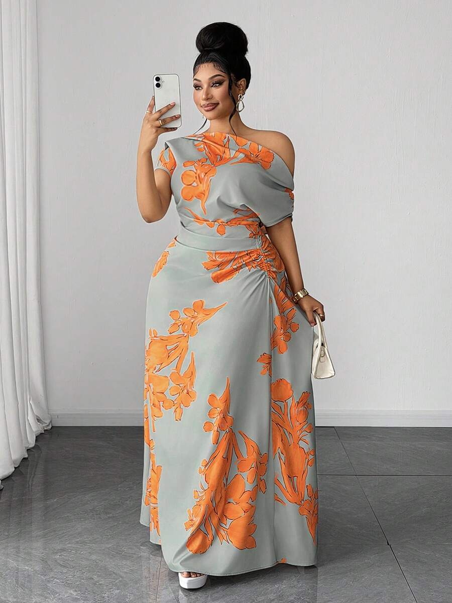 Styled outfit view of Plus Size Green Floral Print Ruched Waist Slit Shoulder Dress for Casual Vacations