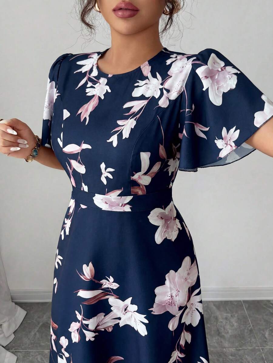 Image 6 - full length view of Elegant Plus Size Floral Print Dress for Women - Perfect for Work, Commute, and Summer Outings