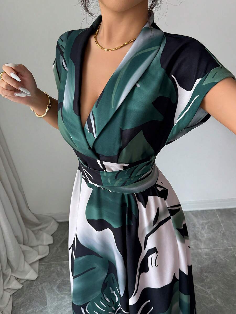 Leaf print maxi dress view 4