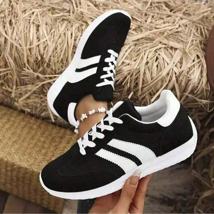 low-top platform sneakers image 22 showing visible mesh, laces, color, sole, toe, heel, or sneaker construction details