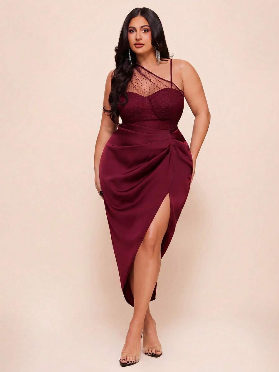 Fit view of Elegant Plus Size Black Mesh Slit Hem Midi Dress for Vacations and Celebrations for plus size dress styling