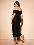 Side profile of Elegant Plus Size Burgundy Off-Shoulder Formal Dress with 3D Rose Details and Ruffle Hem in Black color