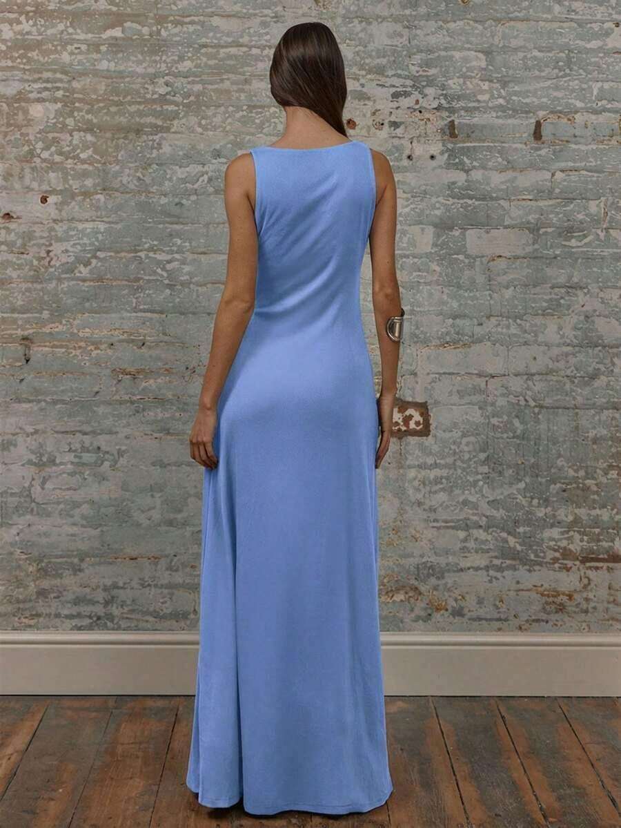 Back view of Elegant Round Neck Drop Armhole Maxi Dress for Women - Perfect for Graduation, Weddings, and Beach Vacations for women styling