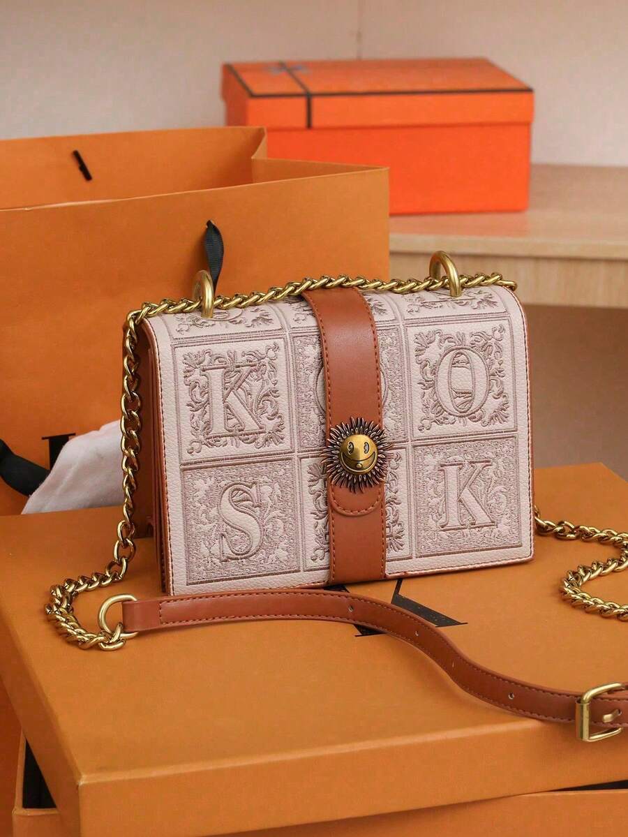 Black box shoulder bag side view with gusset and smooth finish
