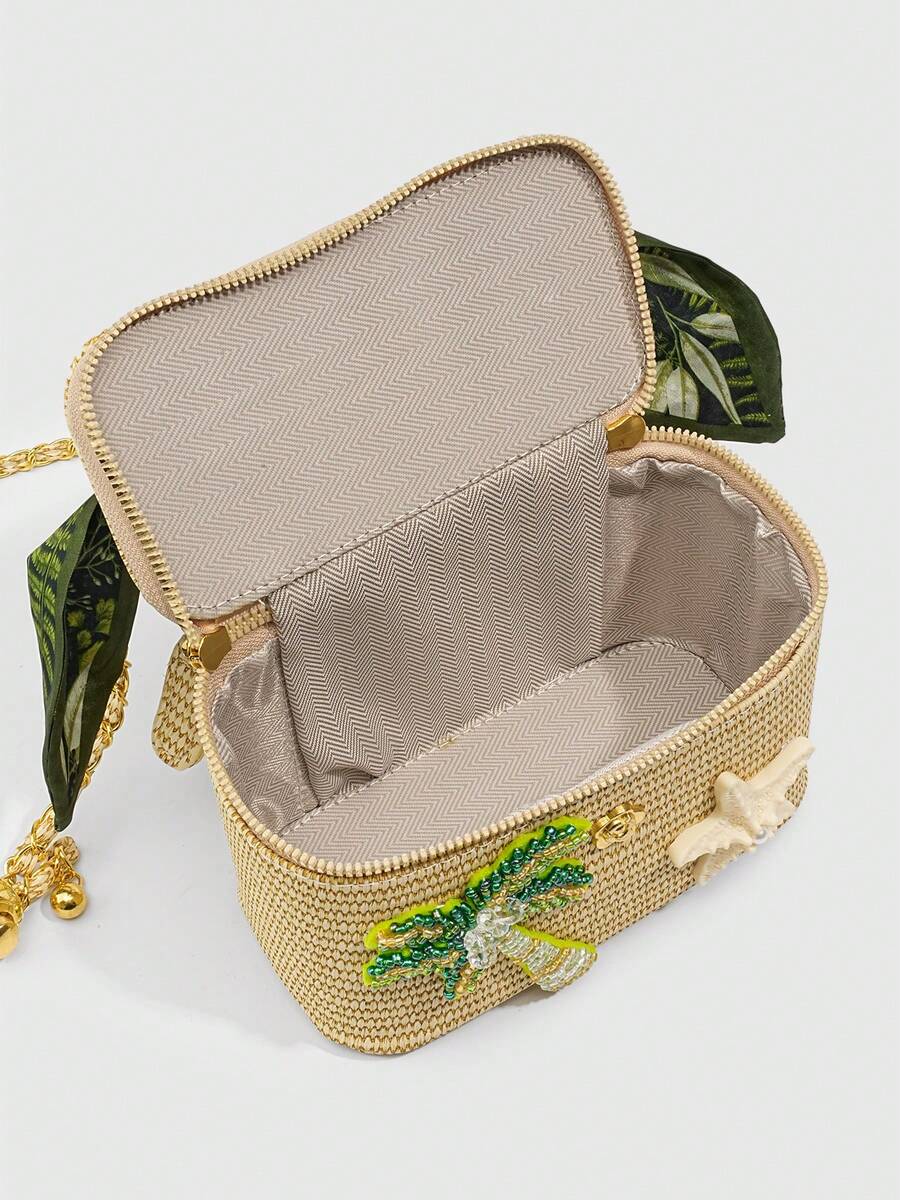 Size chart for tropical woven box bag showing compact travel dimensions