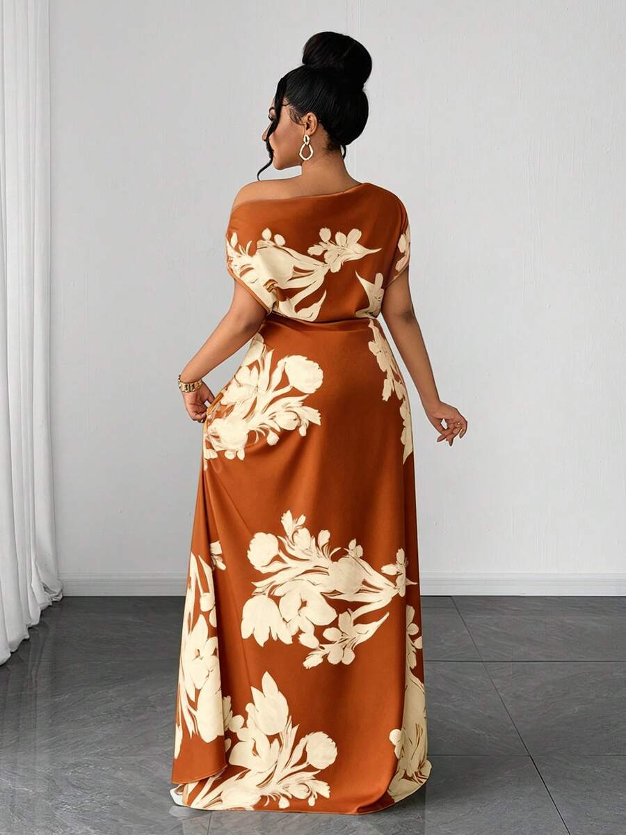 Full length view of Plus Size Green Floral Print Ruched Waist Slit Shoulder Dress for Casual Vacations