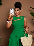 Image 11 - fit detail of Stylish Plus Size Sleeveless Dress with Cutout and Cinched Waist for a Flattering Fit