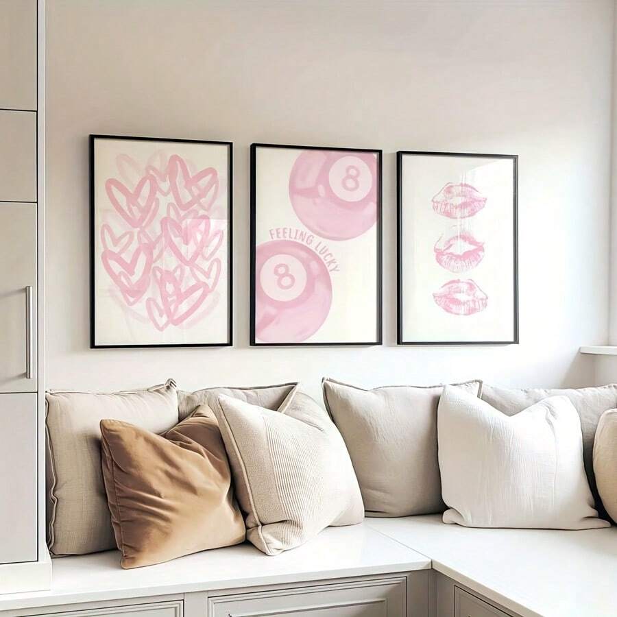 Pink lips and heart pop-art canvas with Feeling Lucky lettering