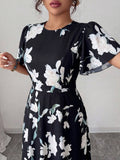 Image 3 - back view of Elegant Plus Size Floral Print Dress for Women - Perfect for Work, Commute, and Summer Outings