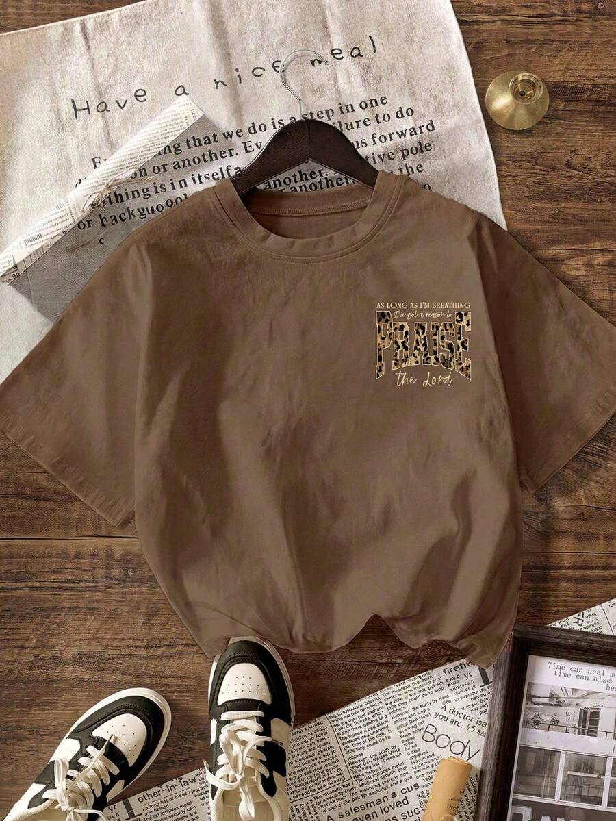 Brown praise the Lord graphic tee back print with animal print letters