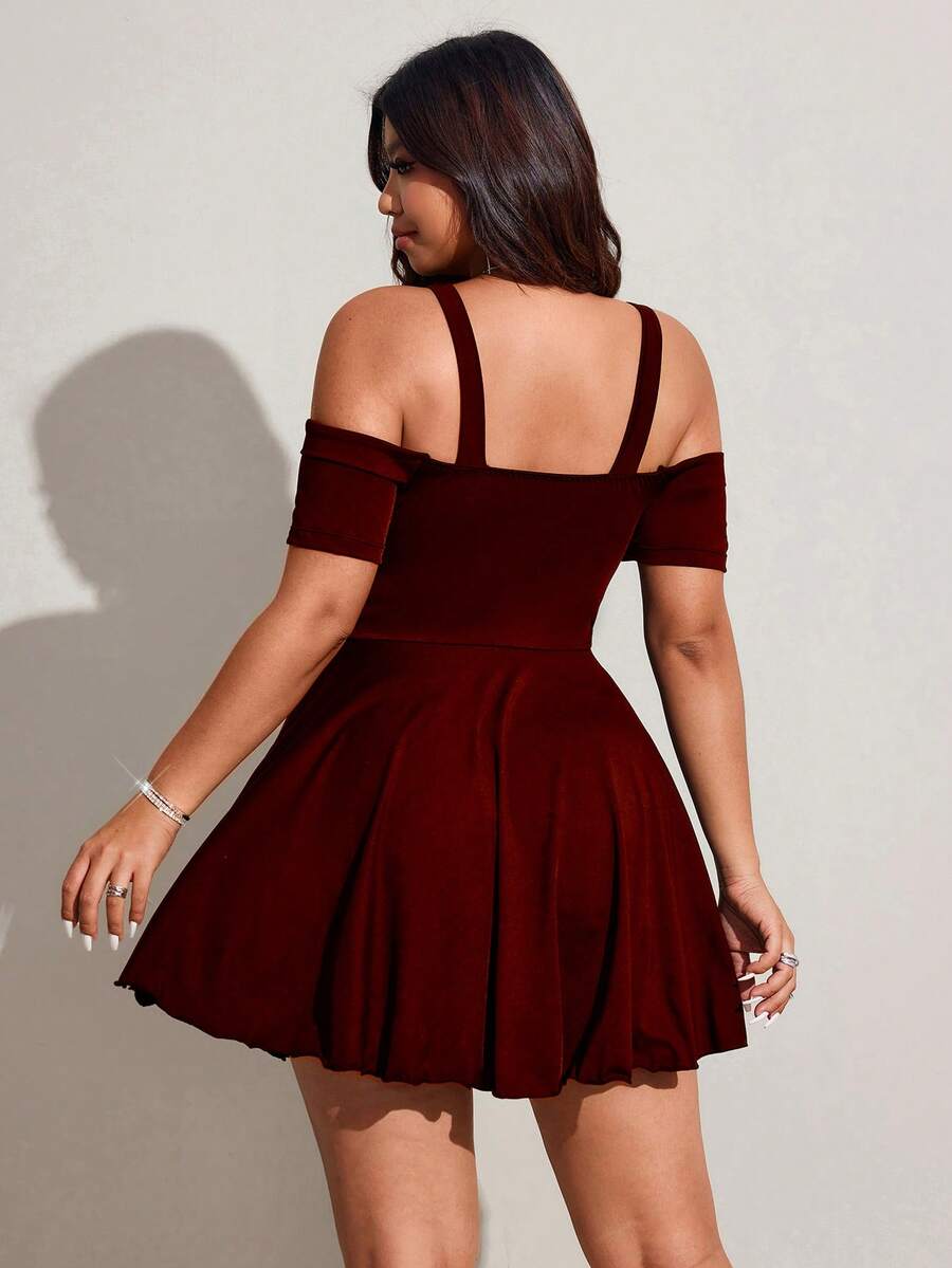 Image 8 - hem detail of Chic Plus Size Black Lace Bodycon Dress for Effortless Spring/Summer Style