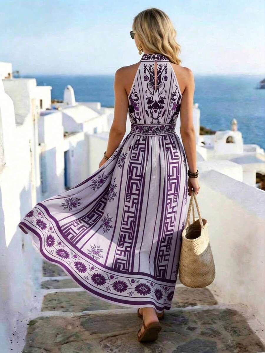 Chic French Vintage Halter Neck A-Line Dress for Spring and Summer Elegance