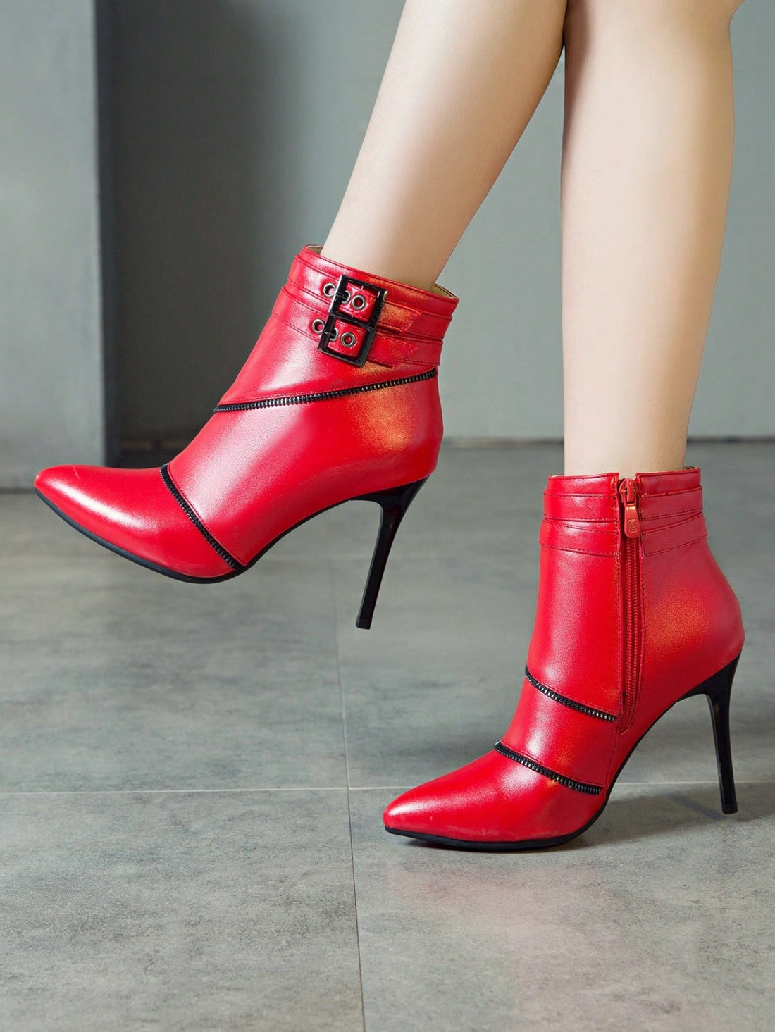 Introducing the exclusive 2024 Autumn Winter collection for women, featuring elegant and petite short boots. Designed with comfort and style in mind, these boots are perfect for the colder months. With their sleek design and durable construction, these boots are a must-have for any fashion-forward woman. Stay warm and stylish this season with our exclusive short boots.