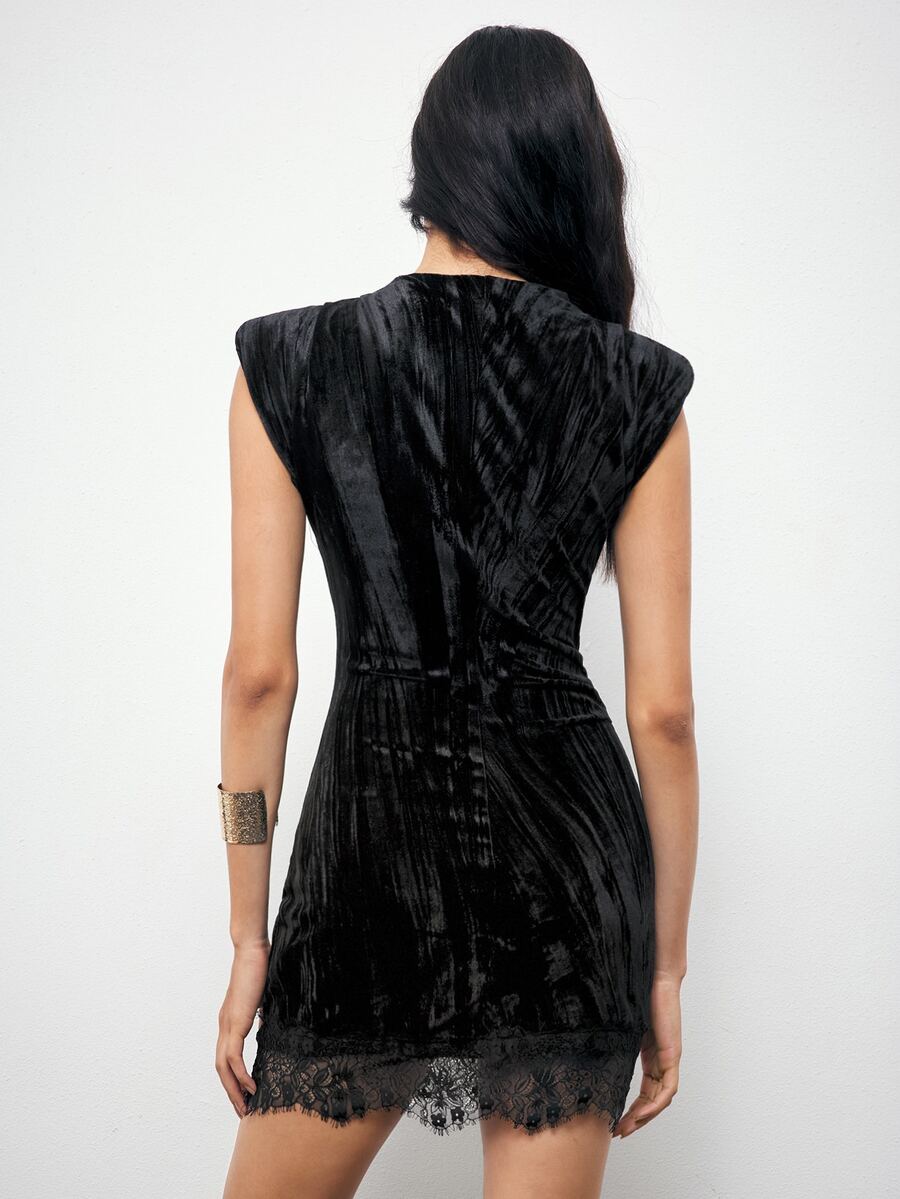 Elegant Goth Black Velvet Padded Shoulder Short Dress for Urban Parties and Halloween Nights