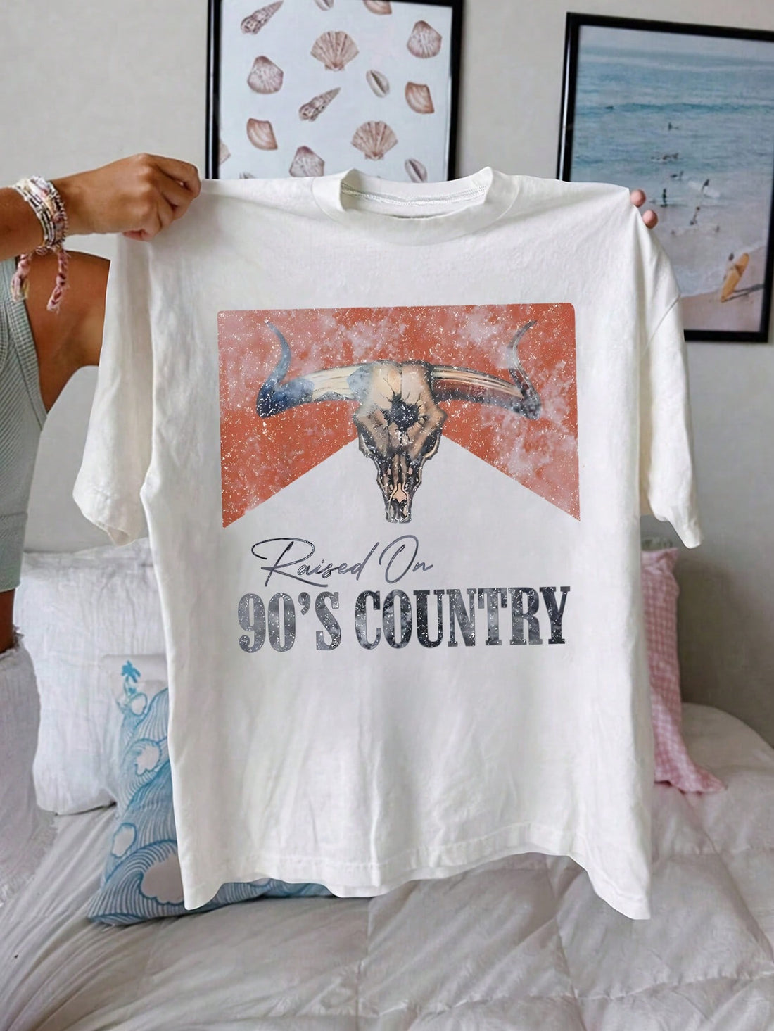 Unleash your inner country music fan with our 90s Retro Country Oversized Concert Tee. Perfect for any casual occasion, it's a nod to the Nashville vibe and adds a touch of laid-back fashion to any outfit. Embrace the oversized fit and relive the 90s in style!