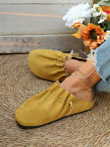 Step into cozy charm with these Autumn Classic Lace-Up Round Toe Flats. Designed for effortless casual elegance, they offer all-day comfort with a timeless round toe and easy lace-up fit. Perfect for wandering pumpkin patches or sipping cider on crisp days, these flats add a playful yet chic touch to your fall wardrobe.