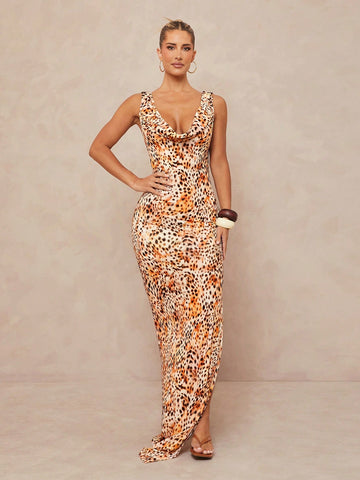 Turn heads in our Bohemian Luxe Summer Dress, designed with a daring plunge neckline and elegant backless style. Perfect for beach days or outdoor soirées, its breezy fabric keeps you cool while adding a touch of carefree glam to your look. Embrace the sun and the spotlight with effortless boho charm!