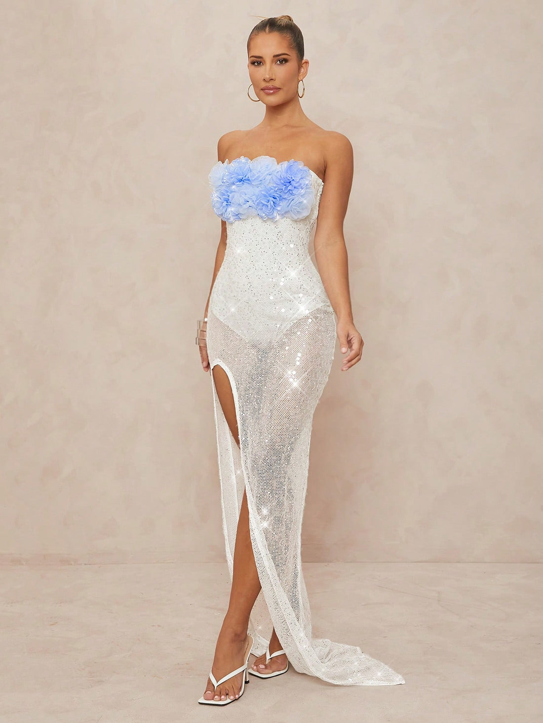 Embrace effortless charm with this Bohemian-style long summer dress, perfect for beach days, weddings, and spring celebrations. Its flowing silhouette moves with you, while lightweight fabric keeps you cool and comfortable. Whether you’re dancing barefoot in the sand or twirling at a garden party, this dress adds a playful touch to every sunny occasion.